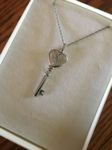 Kay Jewelers Diamond Key to Your Heart Pendant & Sterling Silver Chain